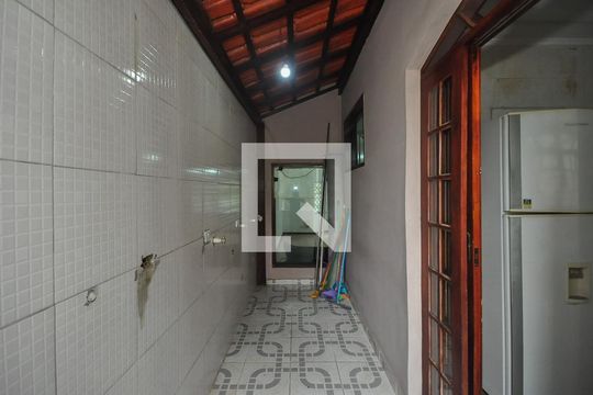 Área de Serviço de casa à venda com 3 quartos, 350m² em Parque Monte Alegre, Taboão da Serra