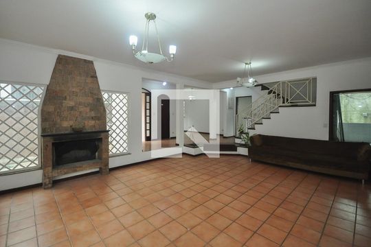 Sala de casa à venda com 3 quartos, 350m² em Parque Monte Alegre, Taboão da Serra