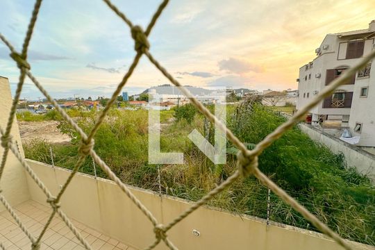 Vista do Quarto 2 de apartamento para alugar com 2 quartos, 75m² em Canasvieiras, Florianópolis