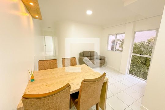 Sala de Jantar de apartamento para alugar com 2 quartos, 75m² em Canasvieiras, Florianópolis