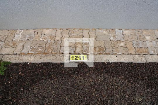 Box de apartamento à venda com 2 quartos, 47m² em Olaria, Canoas