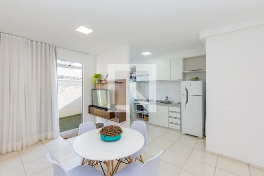 Apartamento à venda com 1 quarto, 82m² em Palmeiras, Belo Horizonte