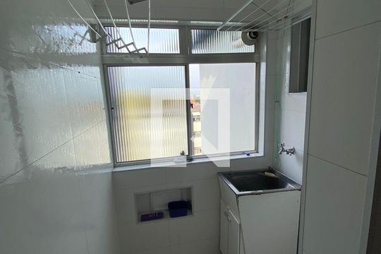 Área de Serviço de apartamento para alugar com 2 quartos, 50m² em Jardim Marica, Mogi das Cruzes
