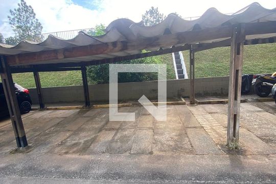 Área comum - Estacionamento de apartamento para alugar com 2 quartos, 50m² em Jardim Marica, Mogi das Cruzes