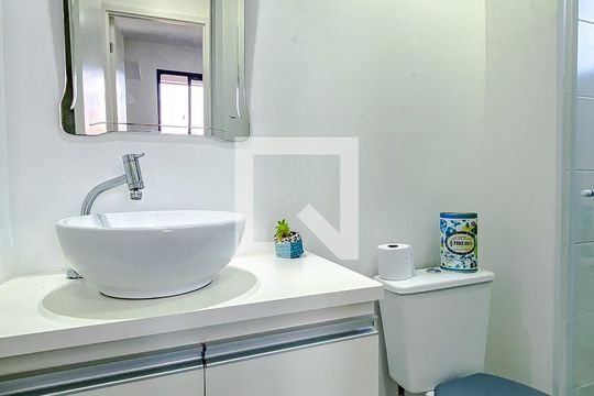 Banheiro de kitnet/studio à venda com 1 quarto, 34m² em Vila Mariana, São Paulo