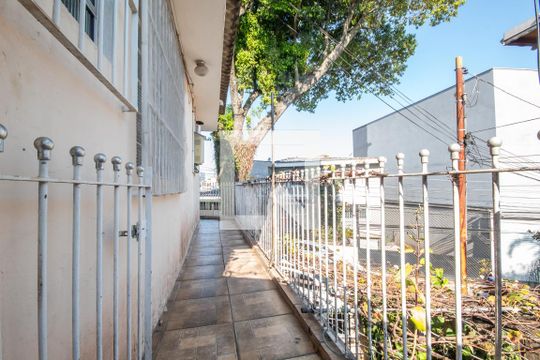 Varanda de casa à venda com 5 quartos, 280m² em Cipava, Osasco