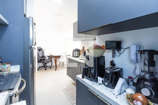 Cozinha de apartamento à venda com 2 quartos, 62m² em Pompeia, São Paulo