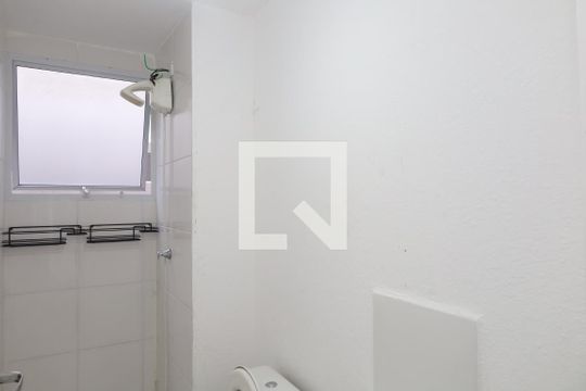 Banheiro de apartamento para alugar com 2 quartos, 49m² em Colônia (zona Leste), São Paulo