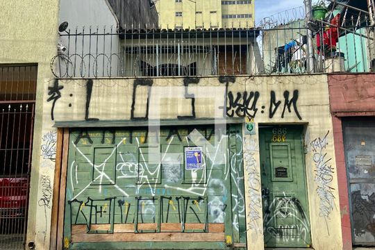 Fachada de casa à venda com 4 quartos, 180m² em Luz, São Paulo