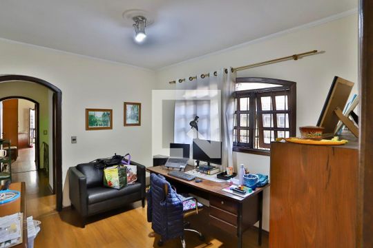 Quarto 2 de casa à venda com 4 quartos, 180m² em Luz, São Paulo
