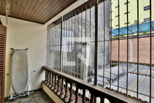 Varanda Quarto 1 de casa à venda com 4 quartos, 180m² em Luz, São Paulo