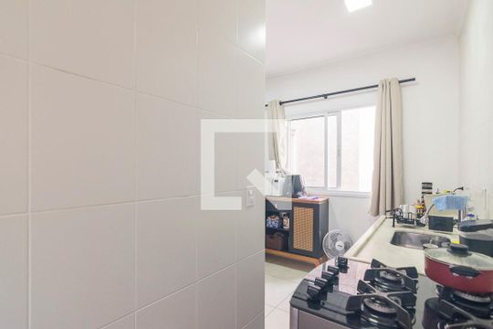 Cozinha de apartamento à venda com 1 quarto, 38m² em Vila Sao Pedro, Santo André