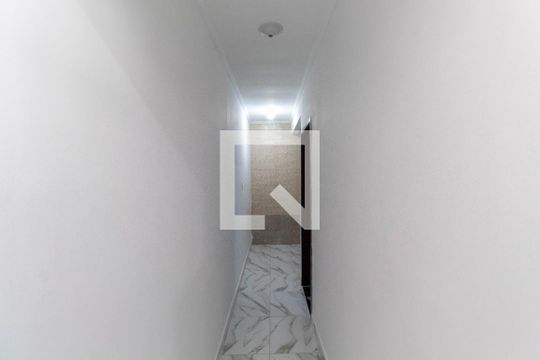 Corredor de casa para alugar com 1 quarto, 70m² em Jardim Sao Nicolau, São Paulo