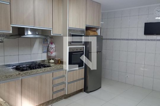 Cozinha de casa para alugar com 3 quartos, 230m² em Parque Continental, Guarulhos