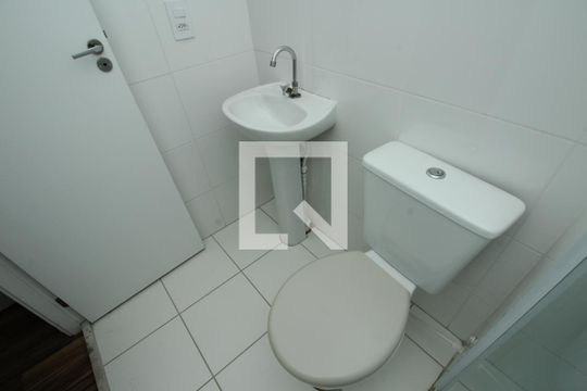 Banheiro de apartamento para alugar com 1 quarto, 25m² em Paraisópolis, São Paulo