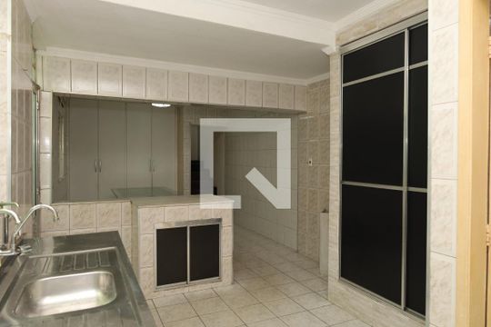 Cozinha de casa para alugar com 3 quartos, 180m² em Cidade Líder, São Paulo