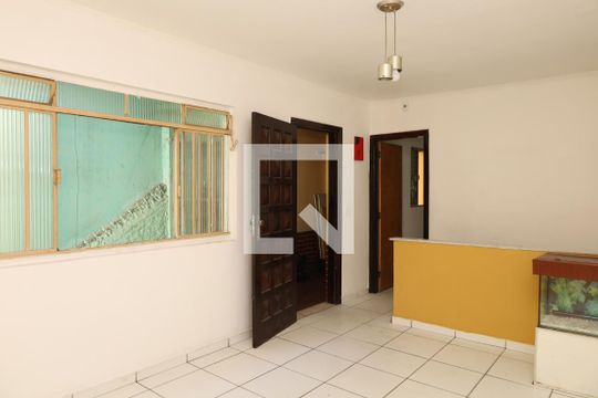 Sala de casa para alugar com 3 quartos, 180m² em Cidade Líder, São Paulo