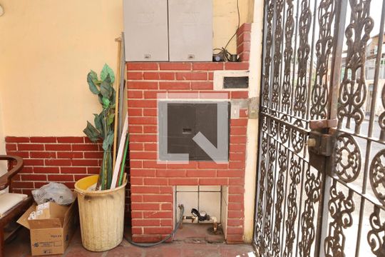 Garagem de casa para alugar com 3 quartos, 180m² em Cidade Líder, São Paulo