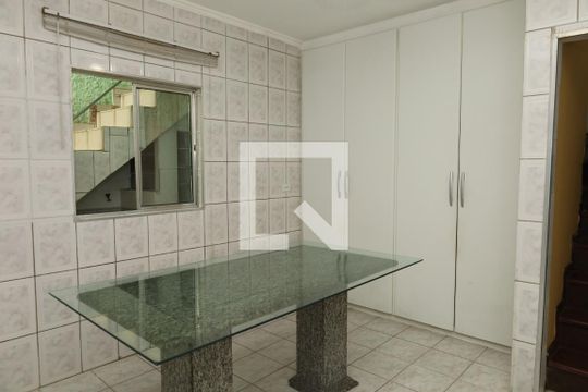 Cozinha de casa para alugar com 3 quartos, 180m² em Cidade Líder, São Paulo