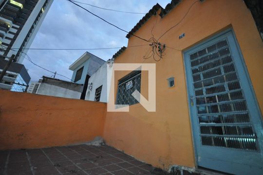 Fachada de casa à venda com 2 quartos, 70m² em Tucuruvi, São Paulo