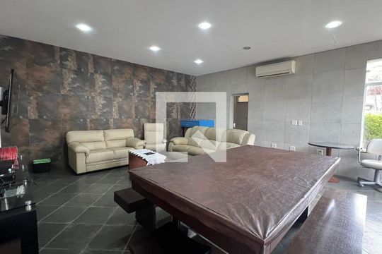 Área comum de casa à venda com 3 quartos, 330m² em Sumaré, São Paulo