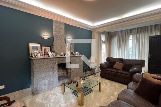 Sala de casa à venda com 3 quartos, 330m² em Sumaré, São Paulo