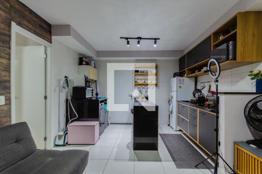 Sala de apartamento para alugar com 1 quarto, 34m² em Cambuci, São Paulo