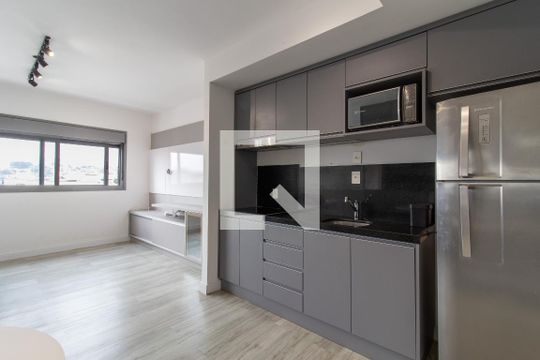 Cozinha de apartamento à venda com 1 quarto, 40m² em Chácara das Pedras, Porto Alegre