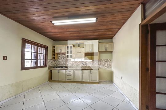 Cozinha de casa para alugar com 3 quartos, 86m² em Santo Afonso, Novo Hamburgo