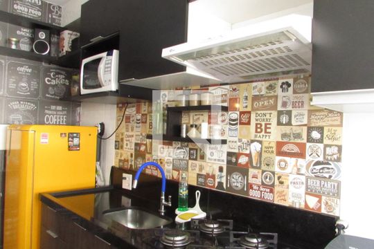 Cozinha de apartamento à venda com 2 quartos, 42m² em Jardim Boa Vista (zona Oeste), São Paulo