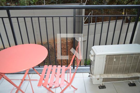 Varanda de kitnet/studio à venda com 1 quarto, 23m² em Vila Mariana, São Paulo