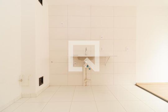Cozinha de kitnet/studio à venda com 1 quarto, 28m² em Vila Mazzei, São Paulo