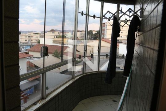 Varanda Suíte de apartamento à venda com 3 quartos, 117m² em Amazonas, Contagem