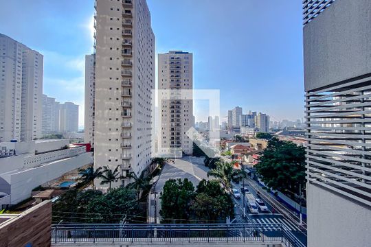 Vista de kitnet/studio para alugar com 1 quarto, 28m² em Belenzinho, São Paulo