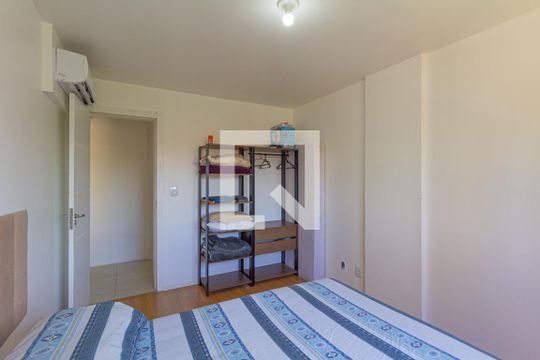 Quarto de apartamento à venda com 1 quarto, 52m² em Marechal Rondon, Canoas