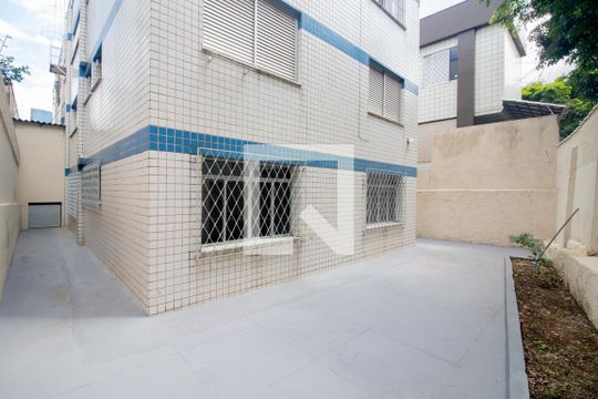Área externa de apartamento à venda com 3 quartos, 129m² em Centro, Betim