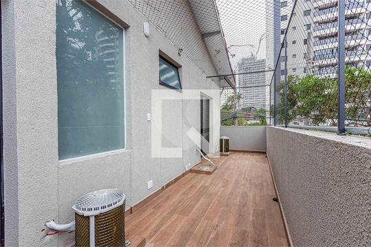 Casa à venda com 6 quartos, 177m² em Santo Amaro, São Paulo