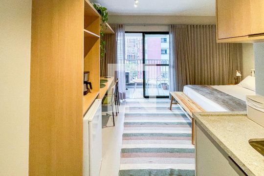 Studio de kitnet/studio para alugar com 1 quarto, 25m² em Pinheiros, São Paulo
