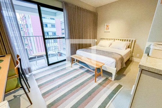 Studio de kitnet/studio para alugar com 1 quarto, 25m² em Pinheiros, São Paulo