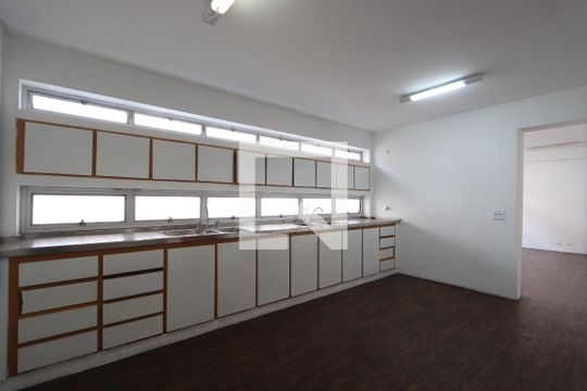 Cozinha de casa à venda com 3 quartos, 574m² em Aclimação, São Paulo