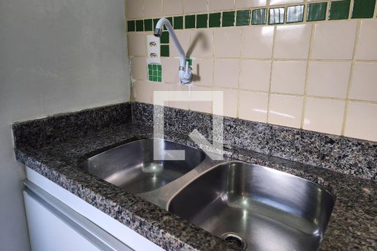 Cozinha de casa para alugar com 2 quartos, 75m² em Luís Anselmo, Salvador