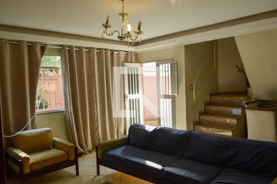 Sala de casa à venda com 3 quartos, 280m² em Taquara, Rio de Janeiro