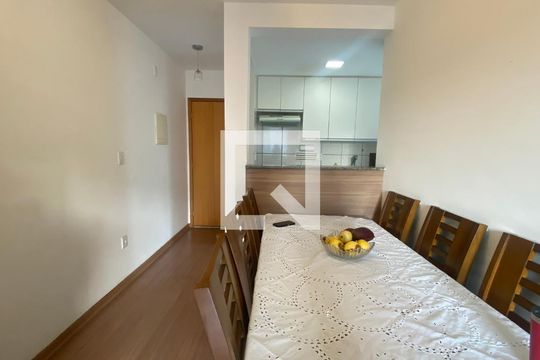 Sala de apartamento à venda com 2 quartos, 60m² em Cinquentenario, Belo Horizonte