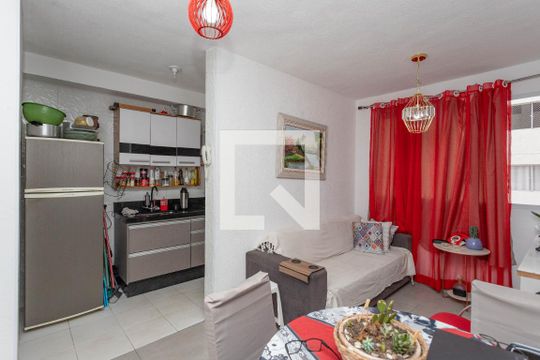 Sala de casa de condomínio para alugar com 2 quartos, 44m² em Jardim Sao Saverio, São Bernardo do Campo
