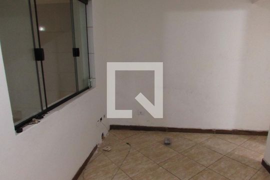 Sala 1 de casa à venda com 3 quartos, 130m² em Jardim Taboão, São Paulo