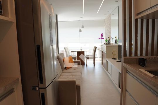 Cozinha de apartamento à venda com 2 quartos, 44m² em Ibirapuera, São Paulo