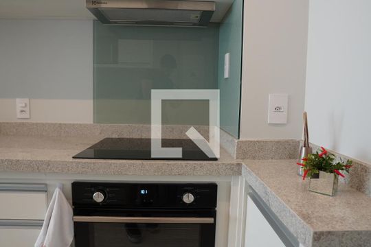 Cozinha de apartamento à venda com 2 quartos, 44m² em Ibirapuera, São Paulo
