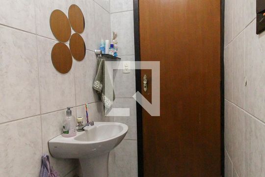 Lavabo de casa à venda com 3 quartos, 105m² em Itaquera, São Paulo