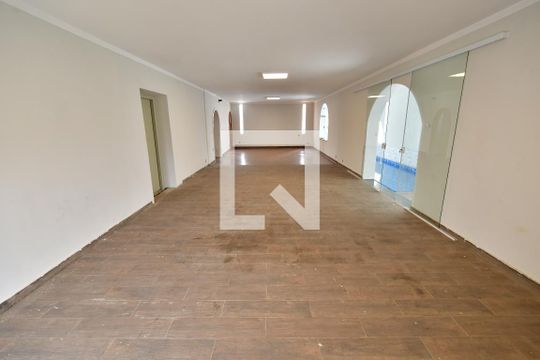 Sala 2 de casa para alugar com 8 quartos, 1000m² em Chácara Primavera, Campinas