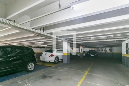 Apartamento para alugar com 4 quartos, 300m² em Vila Assunção, Santo André